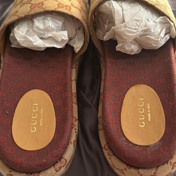 gucci slides - Picture 3 of 5